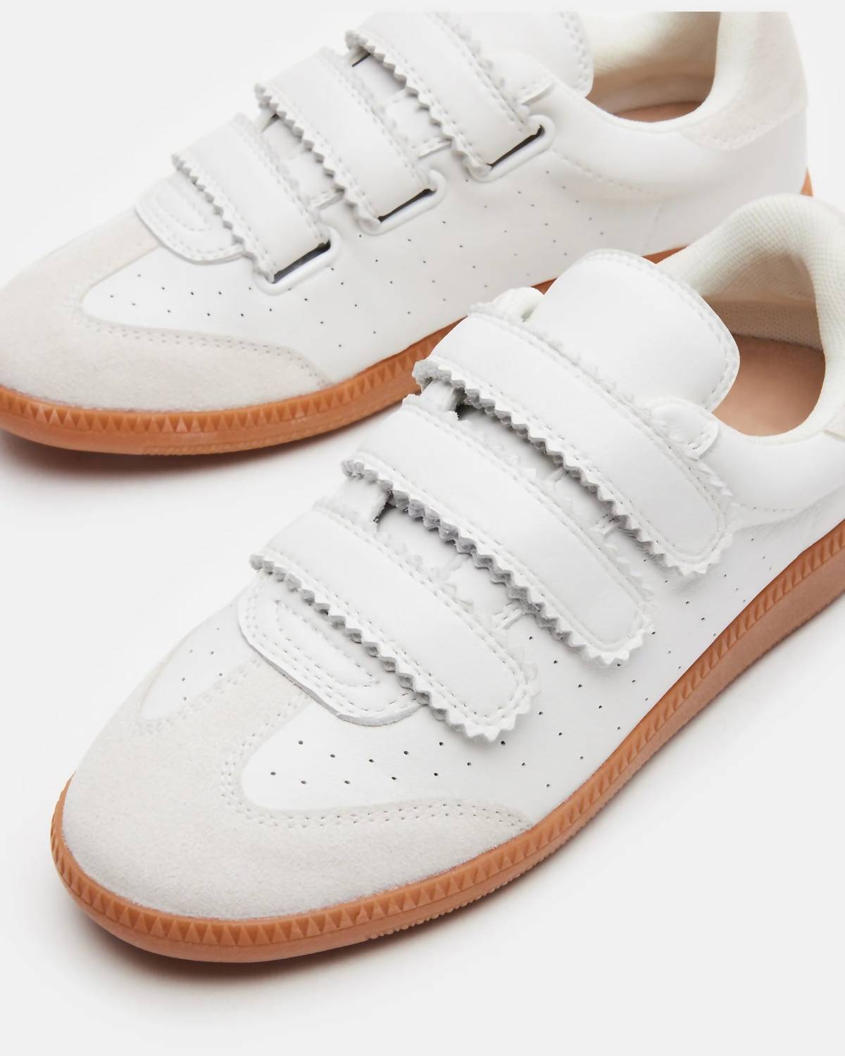 steve-madden-womens-momentum-low-top-sneaker