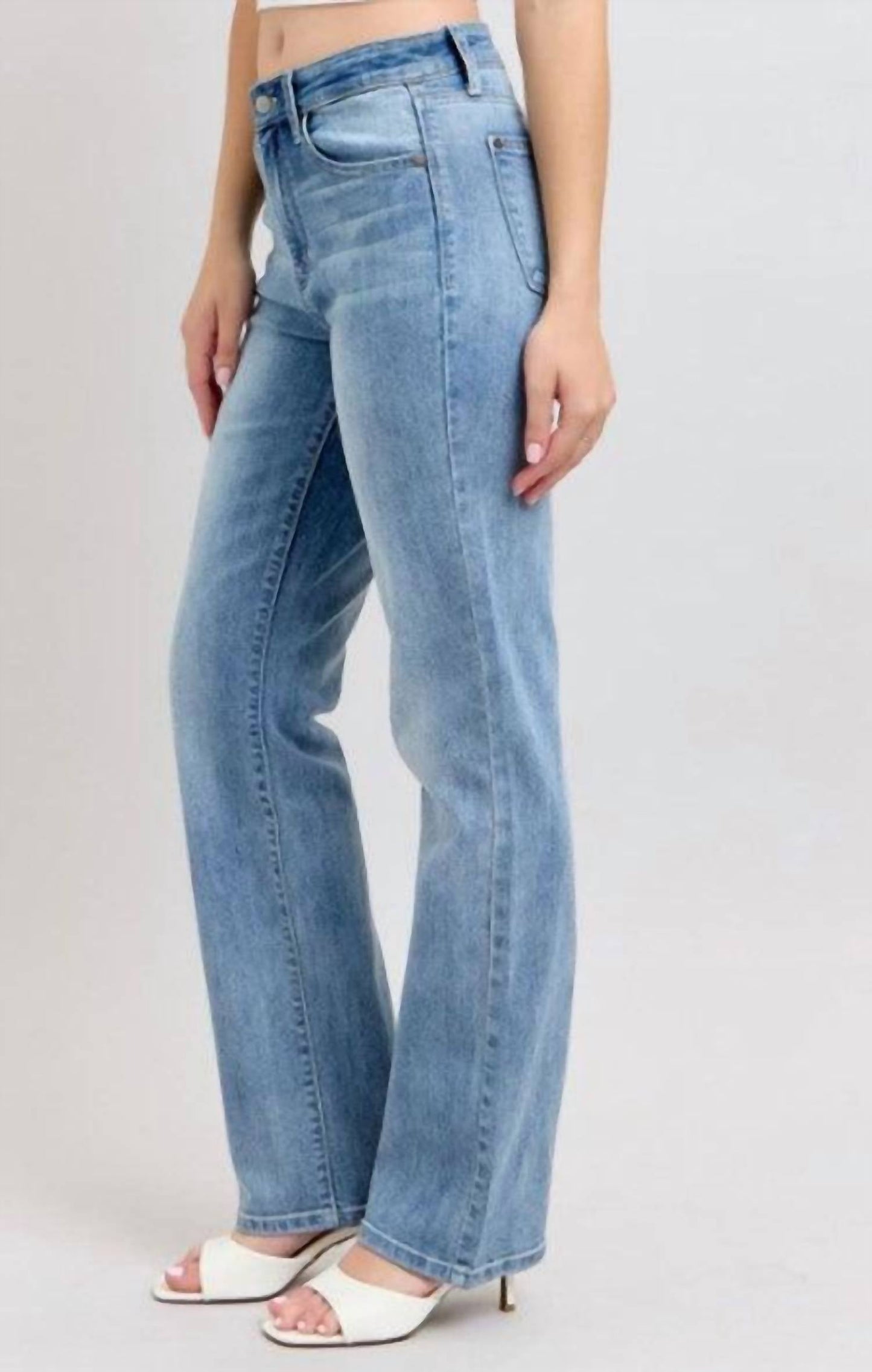 Judy Blue - High-rise Straight Leg Dad Jean