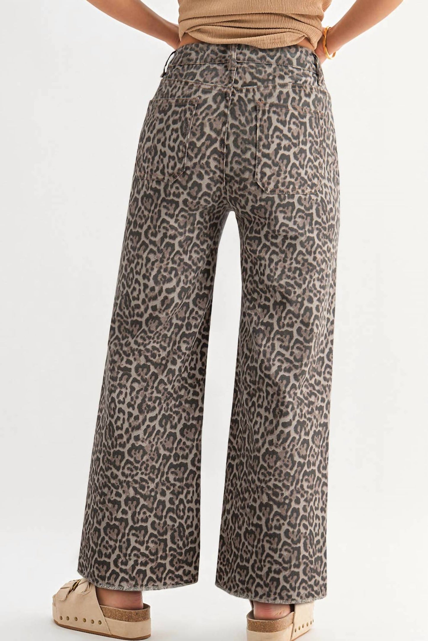 Aapparella - Frayed Edge Wide Leg High Waist Jeans