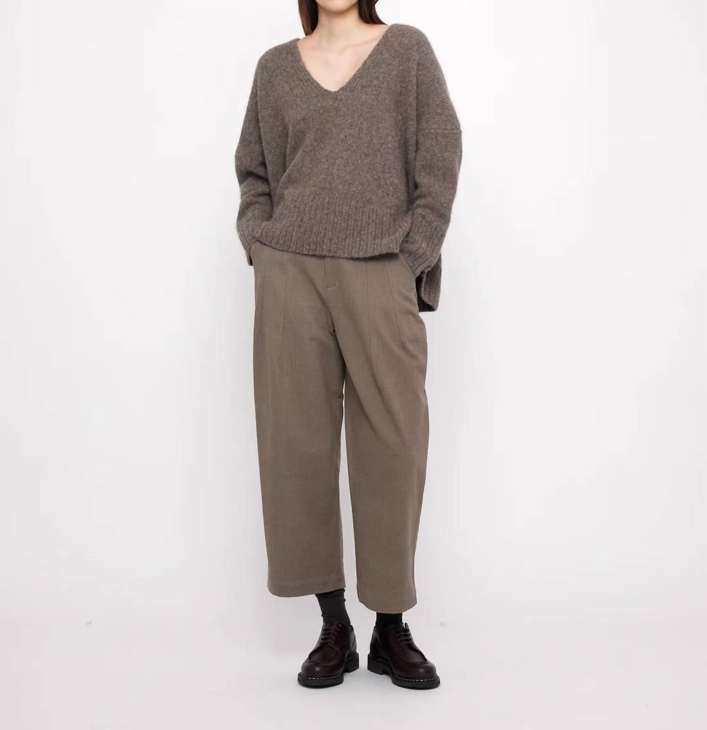 7115 By Szeki - Chunky V-neck Sweater