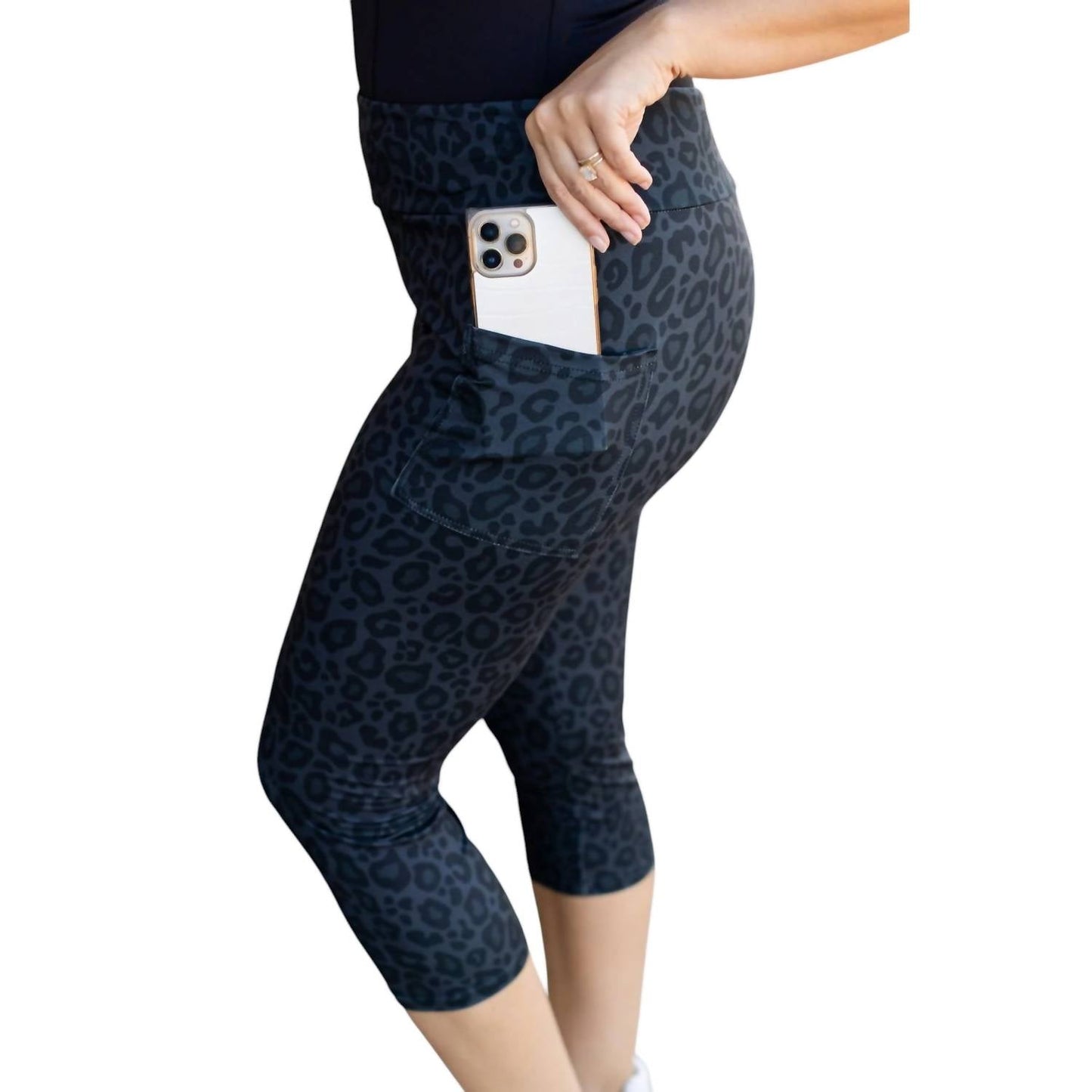Julia Rose - Capri Leggings With Pockets