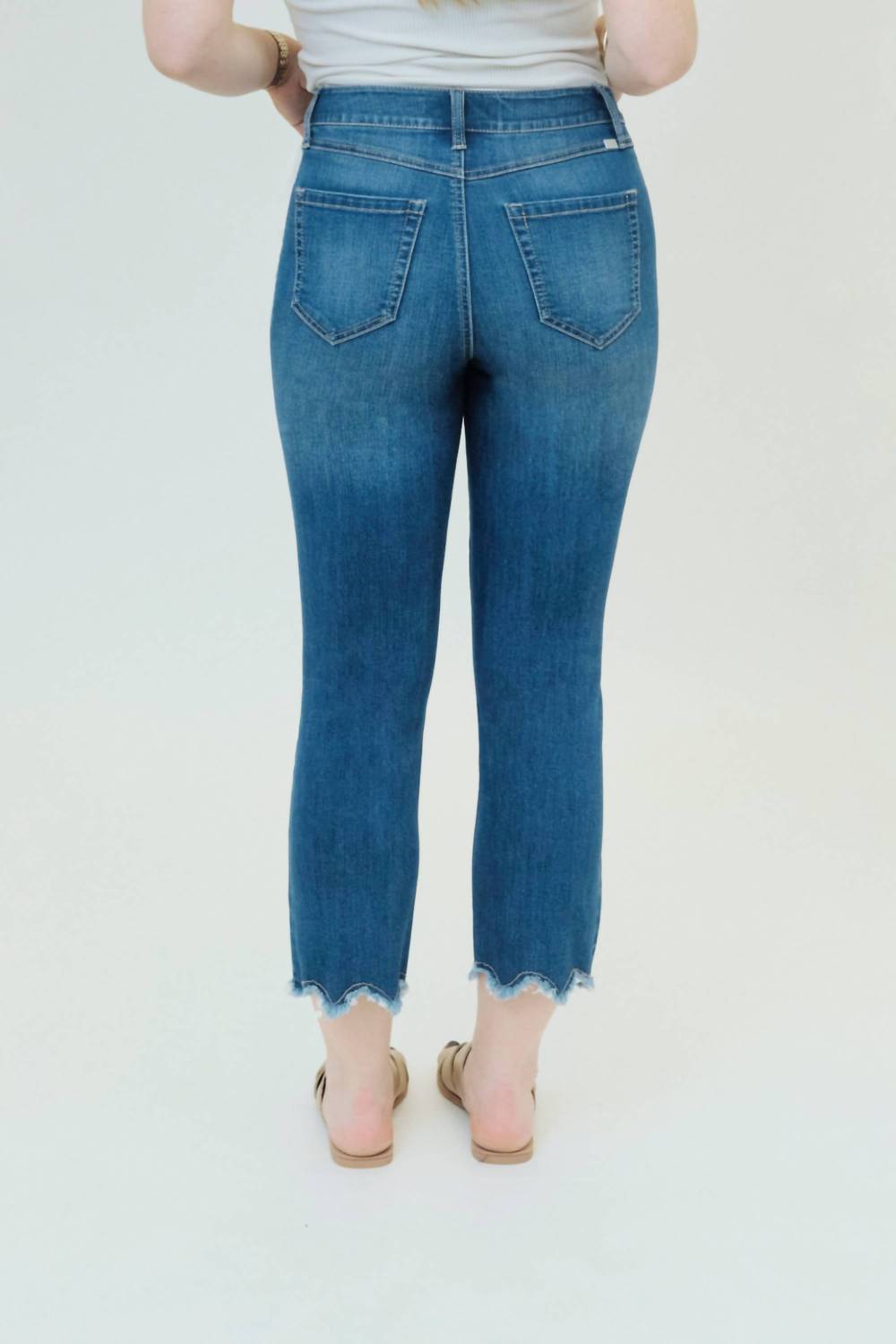 1822 Denim - Ace 25" Crop Capri Scalloped & Frayed Hem Jeans