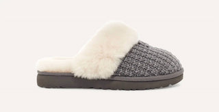 Ugg - Women's Cozy Sheepskin Slipper