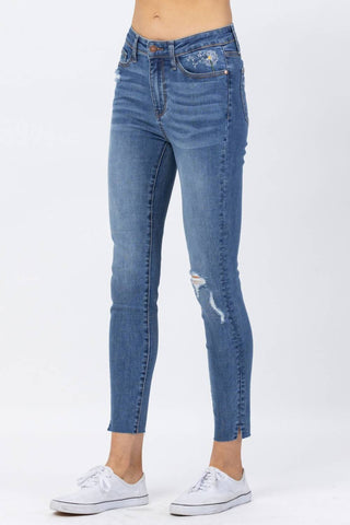 Judy Blue - High Waist Dandelion Embroidery Skinny Denim Jeans