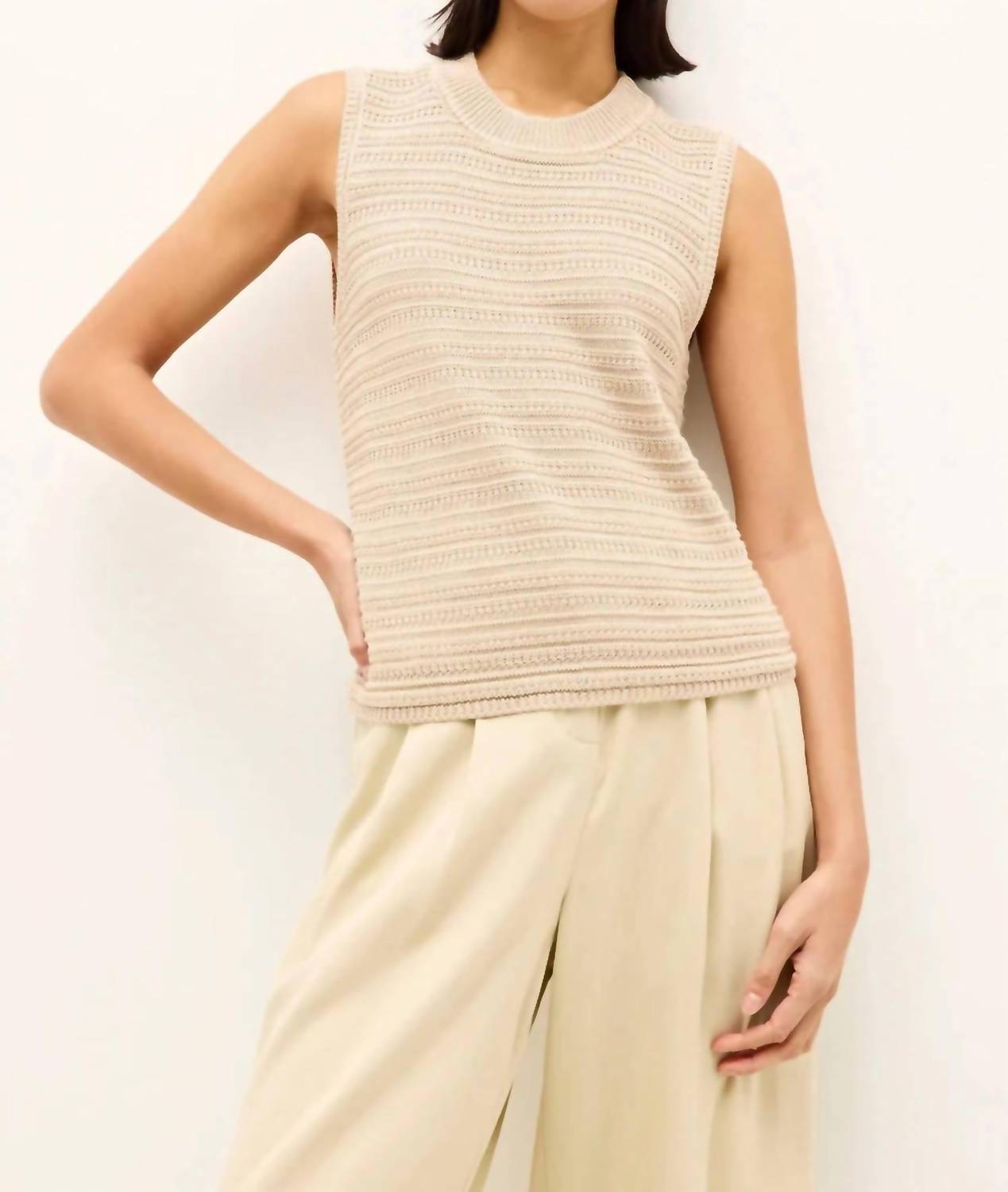 Marie Oliver - Nev Round Neck Sleeveless Top