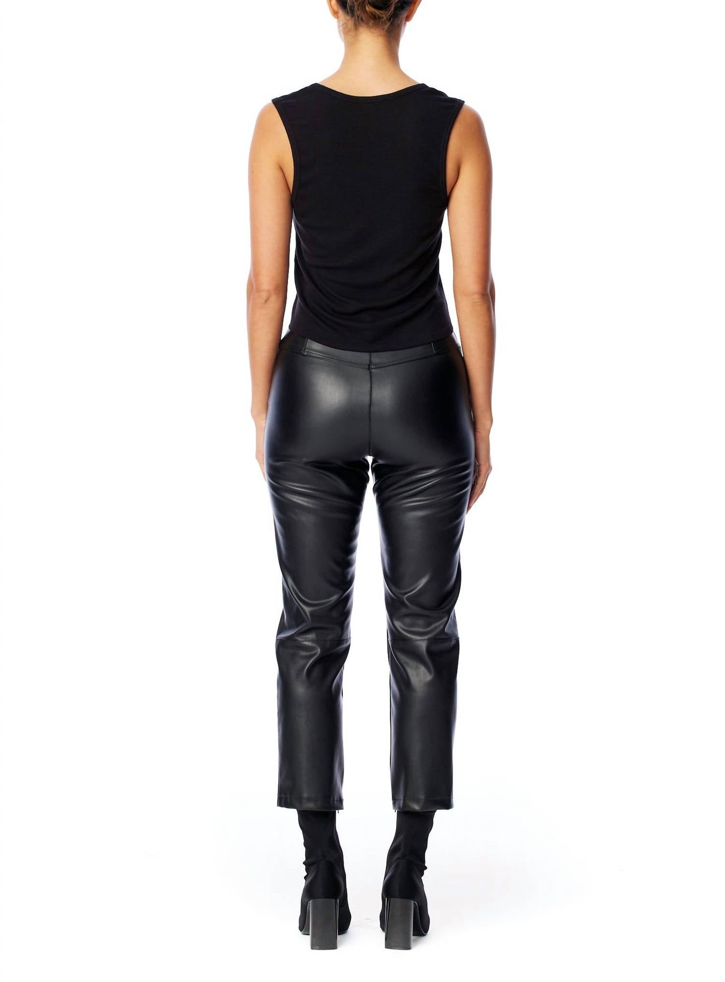 Lblc The Label - Charlotte Ribbed V-Neck Top