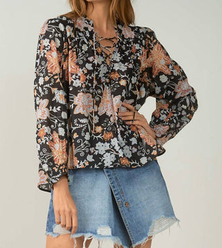Elan - Top L/S Laceup Front