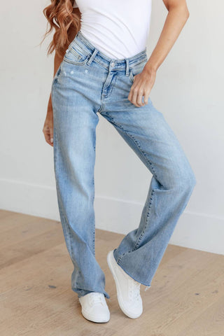 Judy Blue - High Rise V Front Waistband Straight Leg Raw Hem Jeans