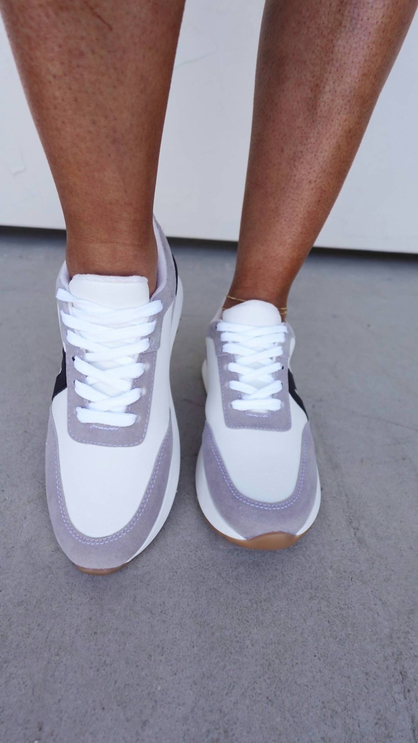 Erk - Women's Neutral Vintage Sneaker