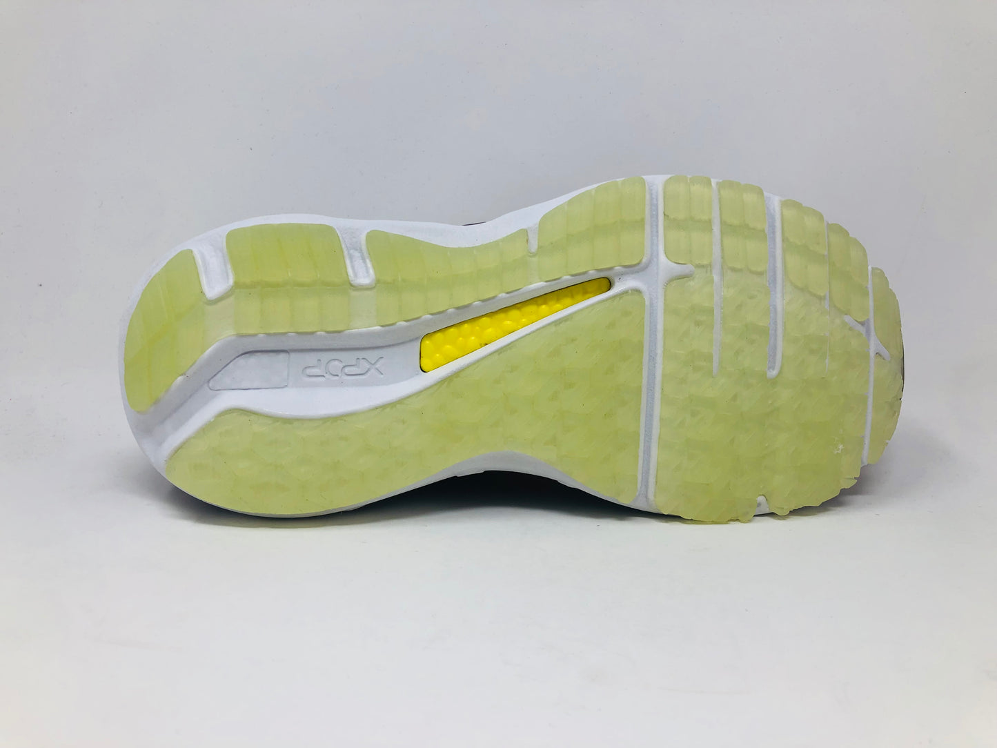 Mizuno Women's Horizon 4 Running Shoe Red