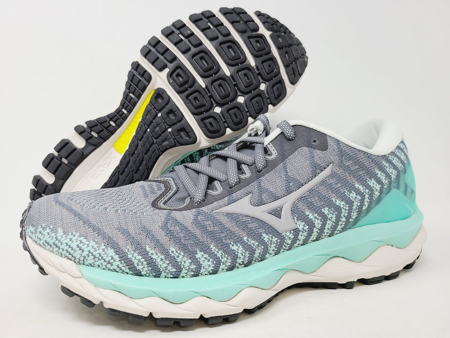 Mizuno Women's Wave Sky 4 WAVEKNIT Running Shoe Castlerock Size 7 B(M) US