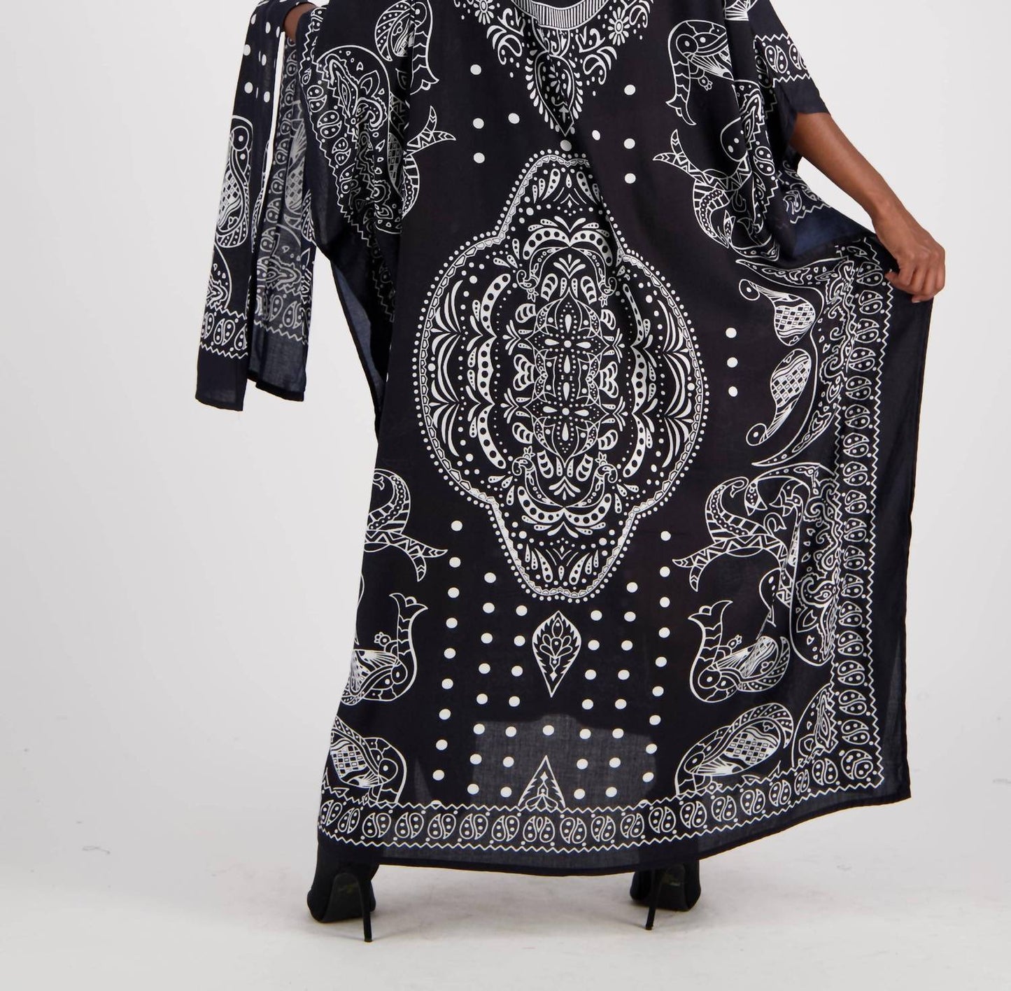 Advance Apparel - Geometric Print Kaftan