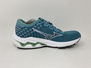 Mizuno Women's Wave Inspire 17 Running Shoe Dusty Turquoise Size 7 B(M) US