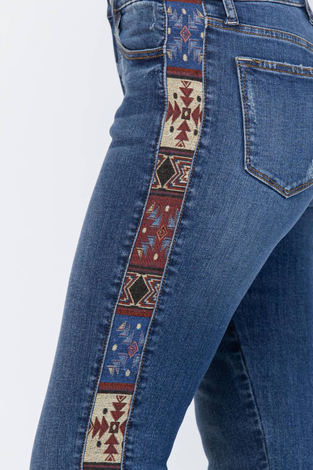 Judy Blue - Mid Rise Relaxed Fit Jeans