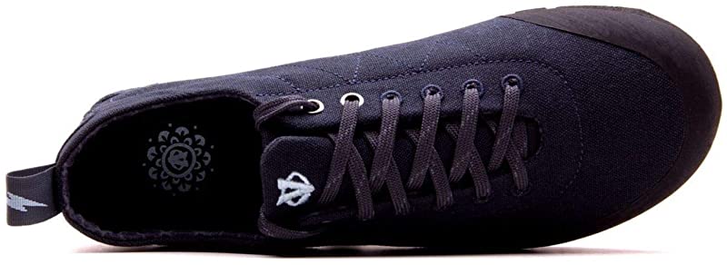Evolv Women's Cruzer Psyche Approach Shoes Smoke Size 7.5 B(M) US