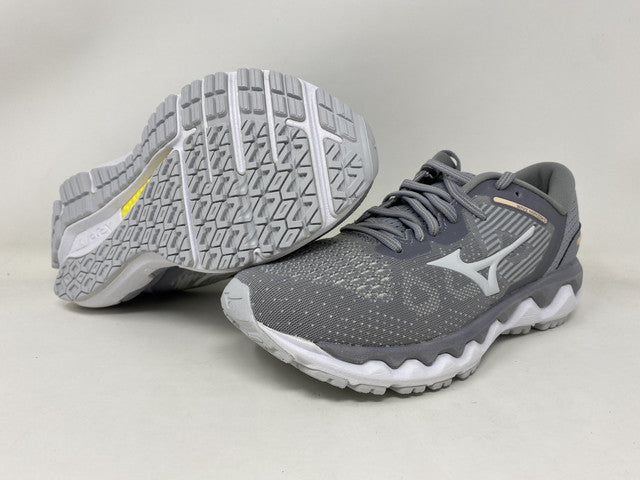 Mizuno Women's Horizon 5 Running Shoes Silver Filgre/Barly Blue Gray Size 7 B(M) Us