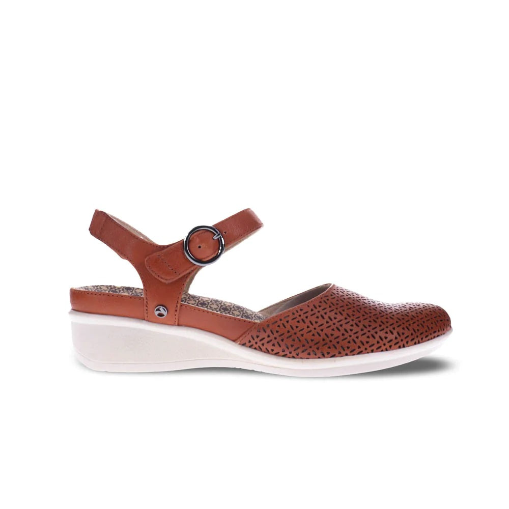 Revere Women's Calabria Closed Toe Sandals Cognac Size 9 B(M) US