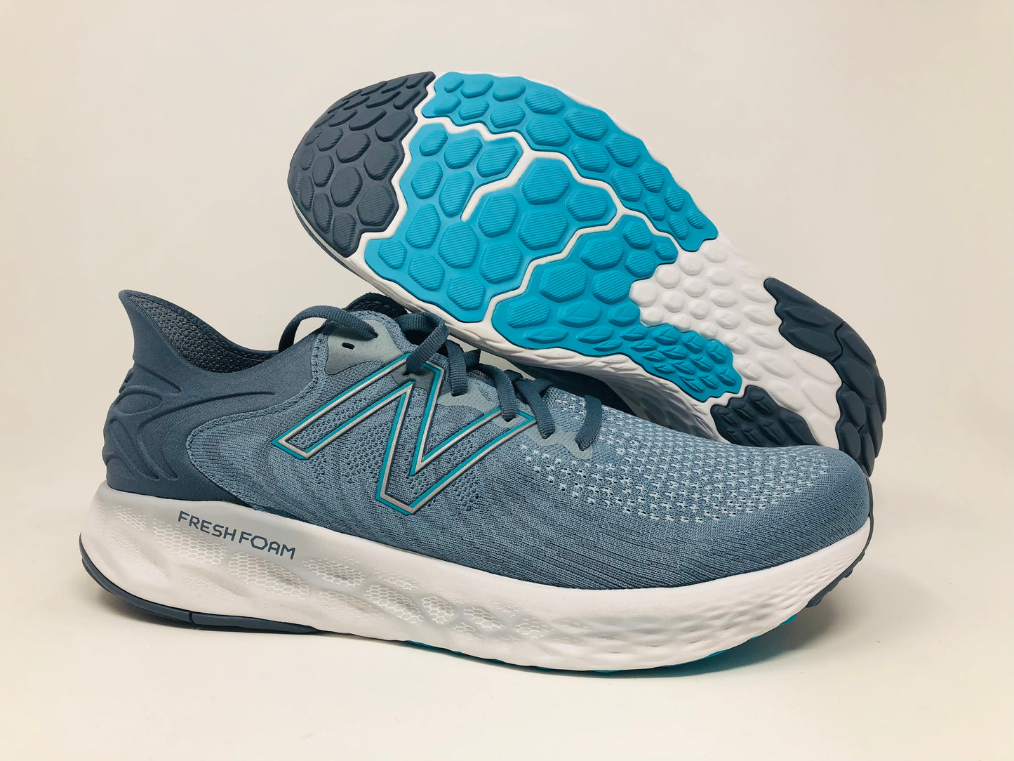 New Balance Men's 1080 V11 Running Shoes Cyclone/Virtual Sky Size 9.5 D(M) US