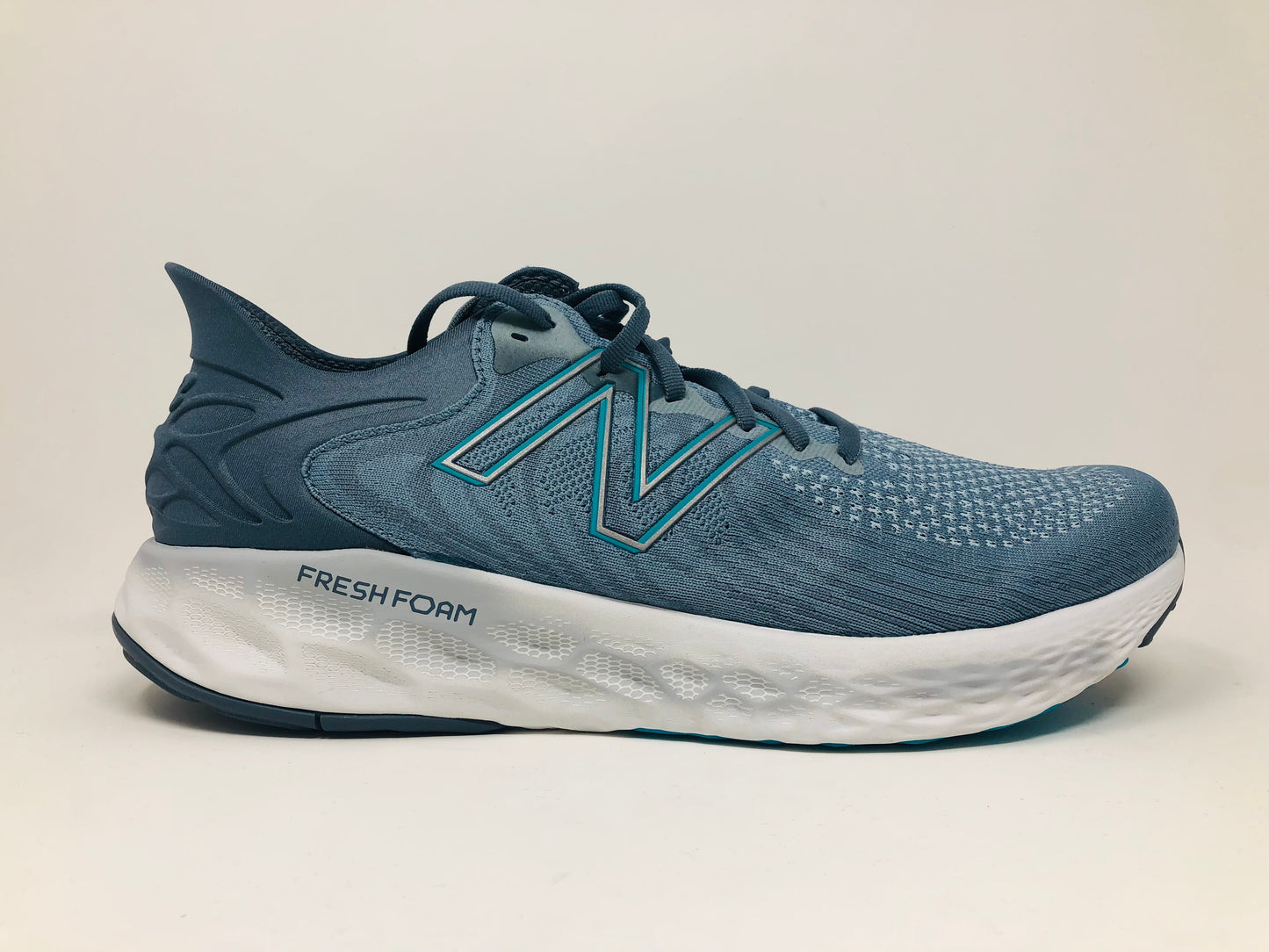 New Balance Men's 1080 V11 Running Shoes Cyclone/Virtual Sky Size 9.5 D(M) US