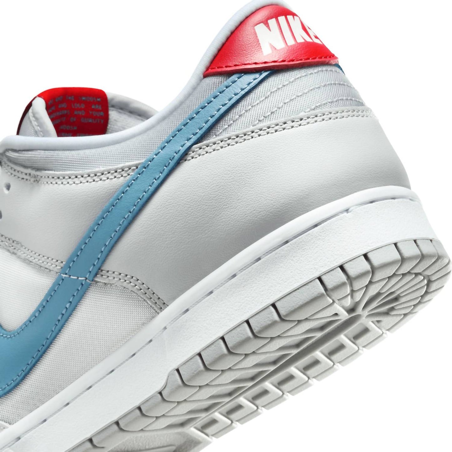 Nike - Men's Dunk Low QS Sneakers
