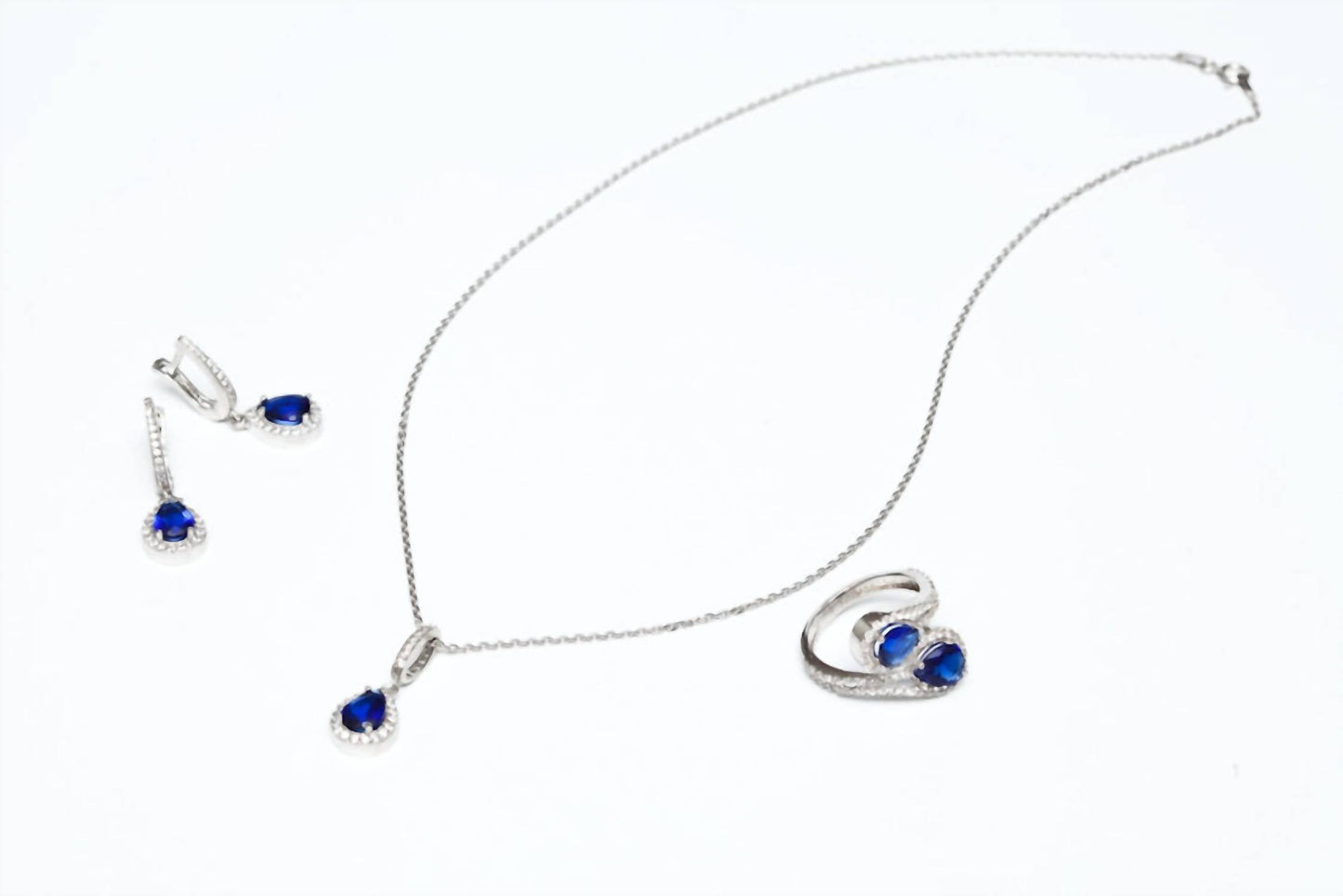 Avenue Chic - Women's Saphire Teardrop Set