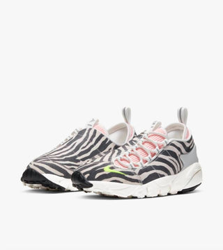 Nike - WOMEN'S OLIVIA KIM AIR FOOTSCAPE SHOES