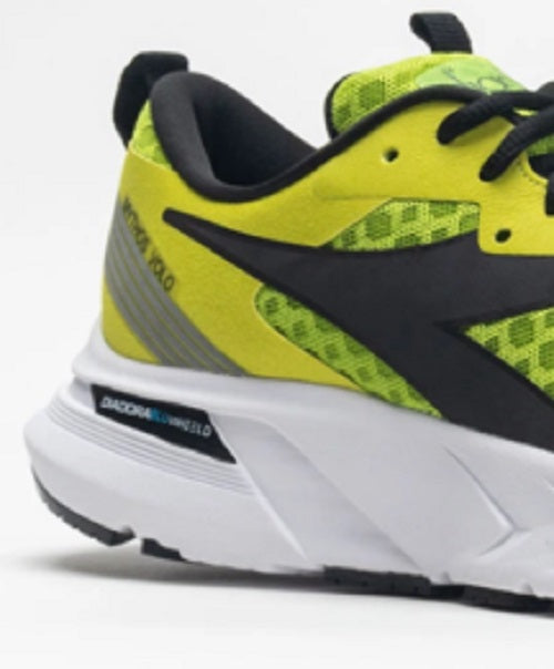 Diadora Men's Mythos Blushield Volo Running Shoes Green