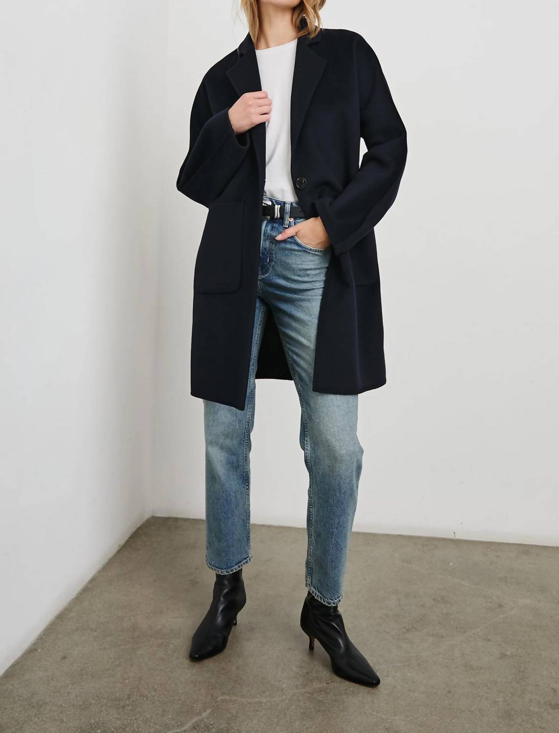 Rails - Everest Coat