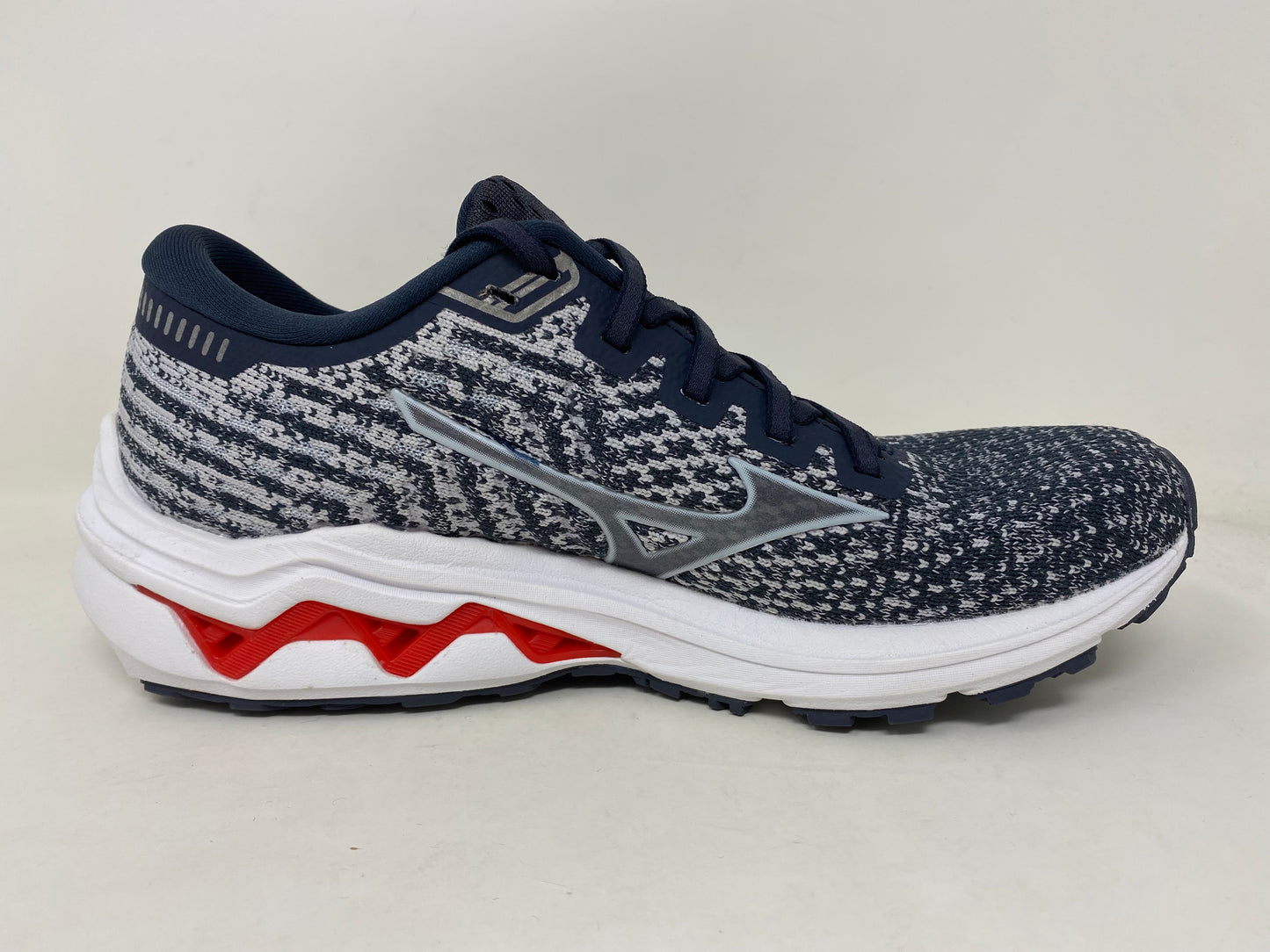 Mizuno Women's Wave Inspire 17 Running Shoes Size 6.5 D(W) Us