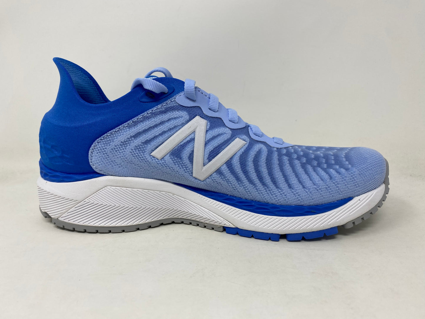 New Balance Women's 860 V11 Running Shoes Blue