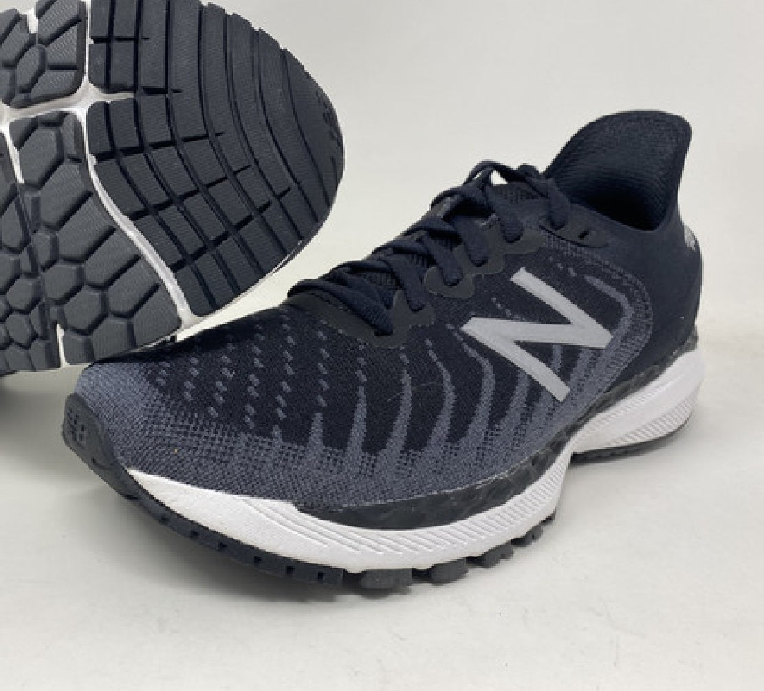 New Balance Women's 860 V11 Running Shoes Black