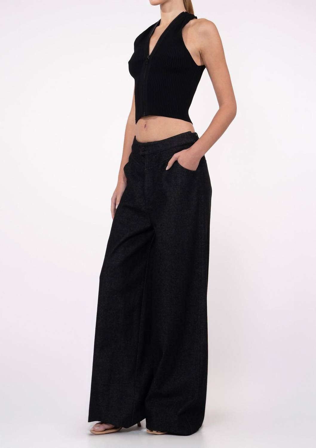 Nonchalant Label - Riley Crop Top