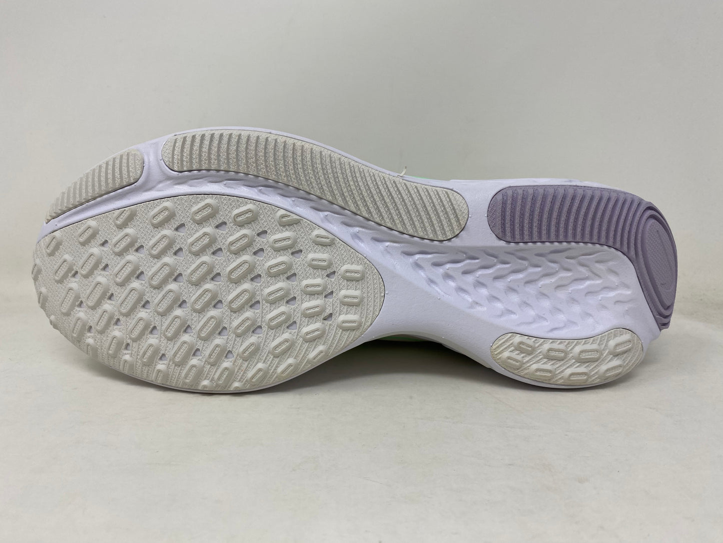 Nike Women's React Miler 2 Running Shoes Platinum Green Size 6.5 B (M) Us