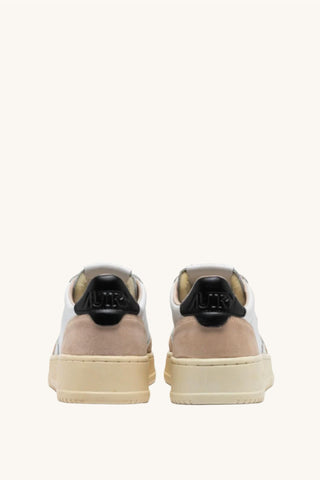 Autry - Women's Medalist Low Sneaker