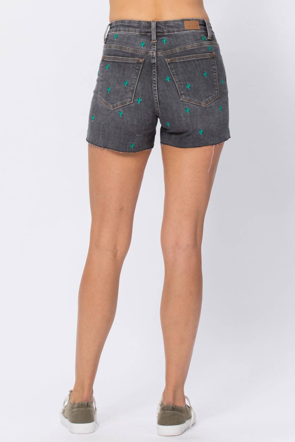 Judy Blue - High Waist Cactus Embroidery Shorts