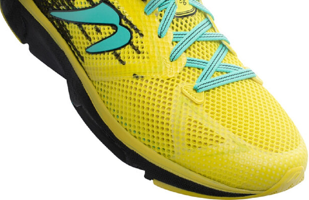 NEWTON Women's Distance 10 Running Shoes Yellow/Black Size 7 B Medium US