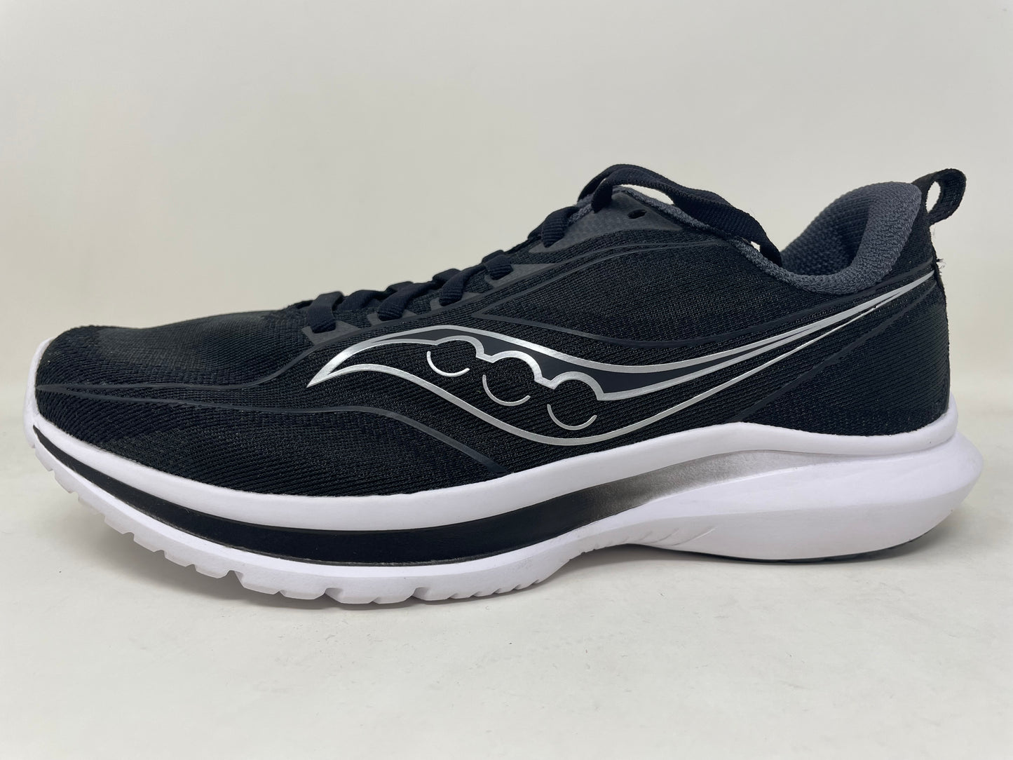 Saucony Women's Kinvara 13 Running Shoes Black/Silver Size 8 D Wide US