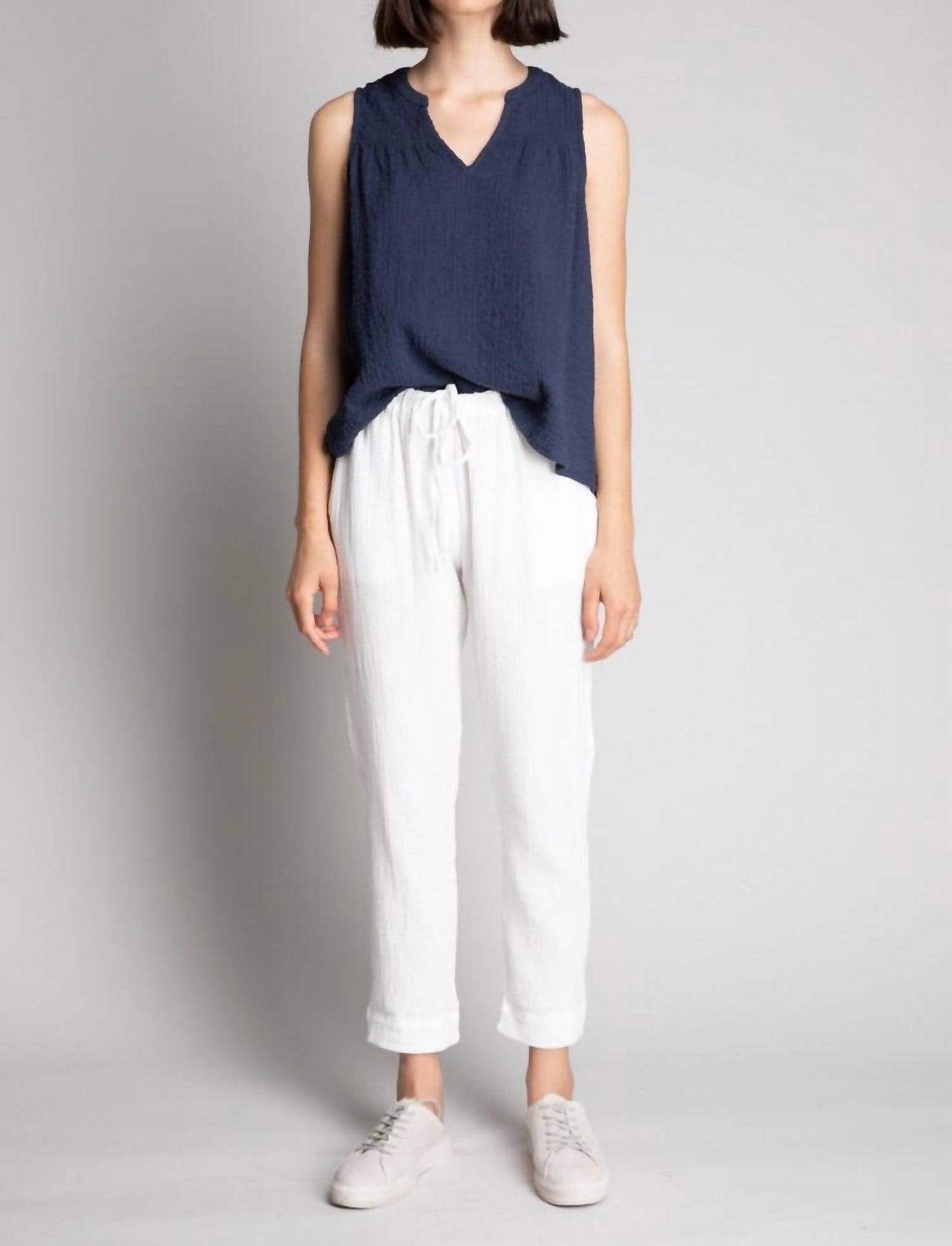 124 Voltaire - Breezy Sleeveless Top