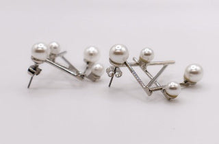 Pearlescent Futurista Earrings – Luxury Pearl Statement Earrings