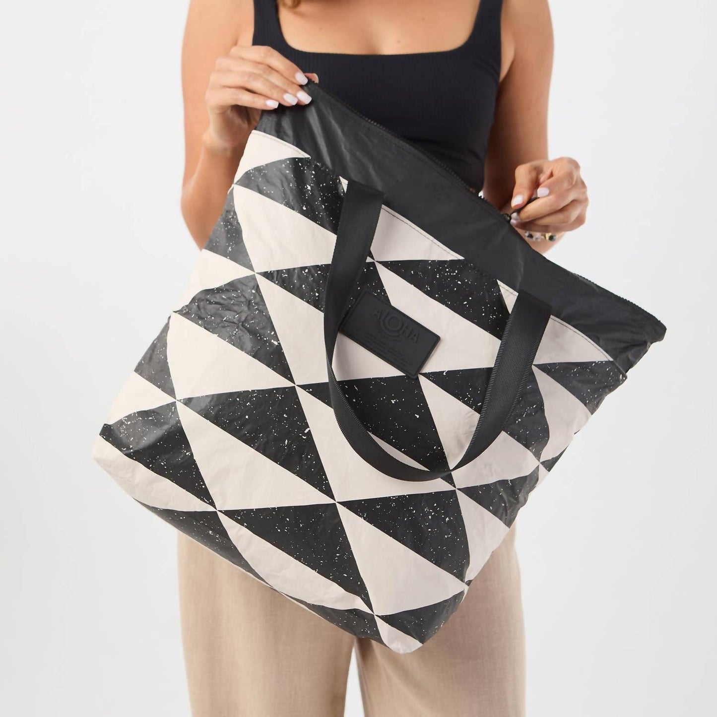 Aloha Collection - Women's Kona Nui Day Tripper Tote