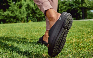 Oofos - Women's Oomega Ooahh Sandal