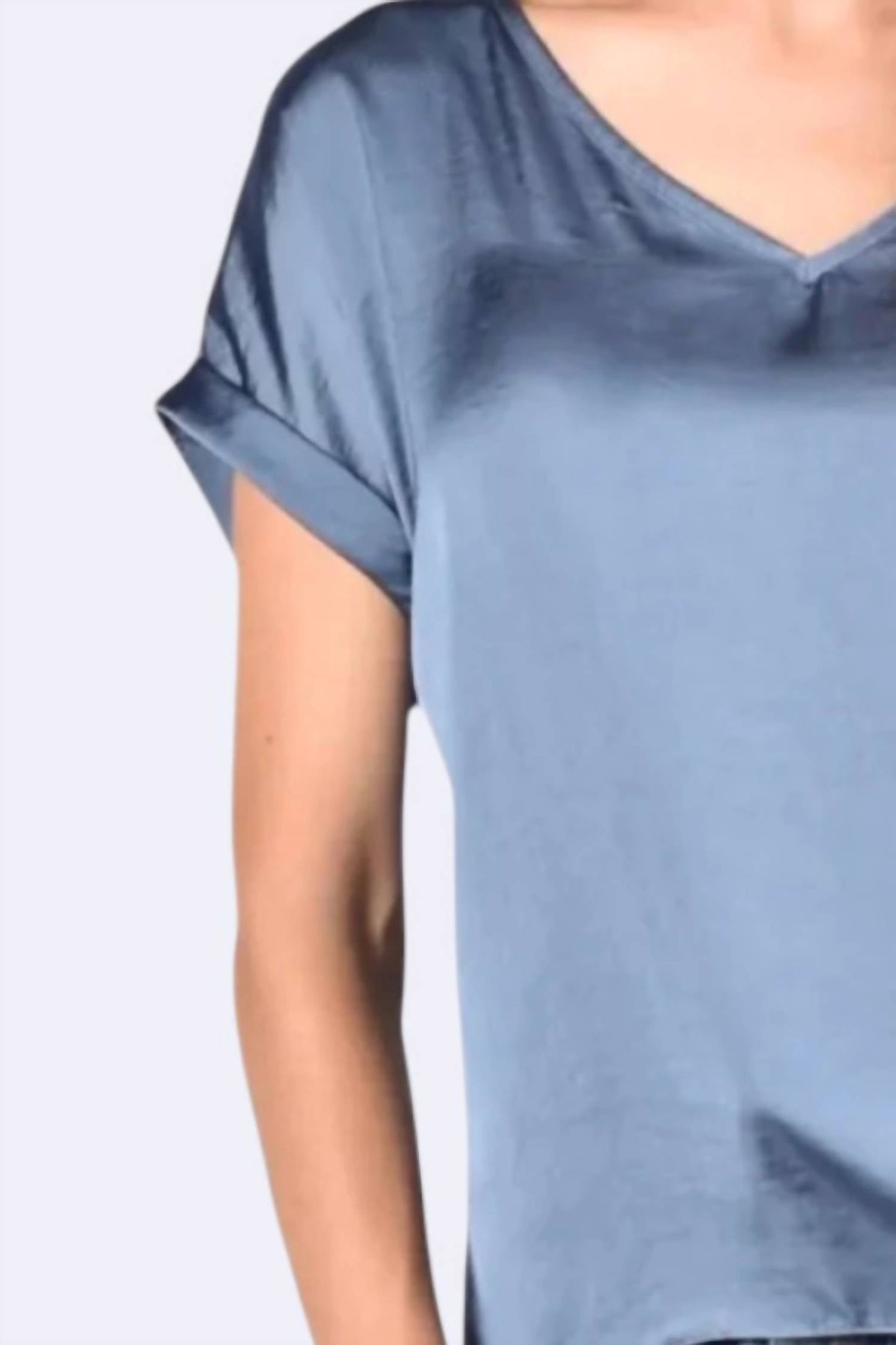 Frank Lyman - Woven V-neck Short Sleeve Top