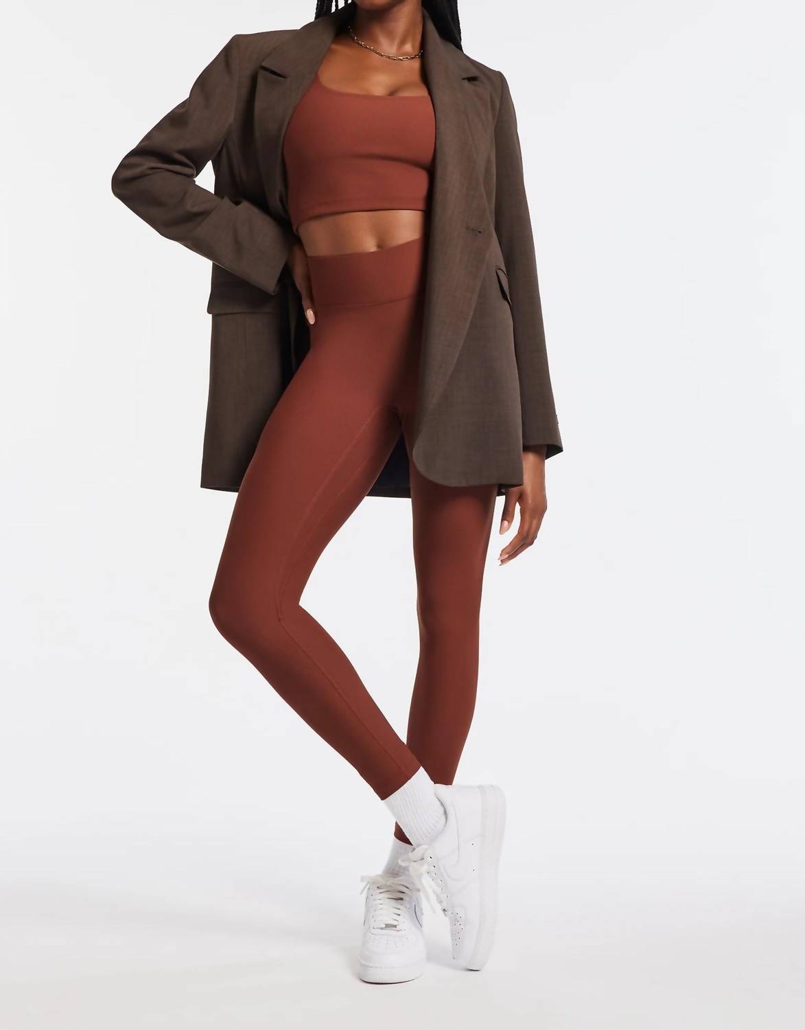 Bandier - V-neck Tempo Crop Bra