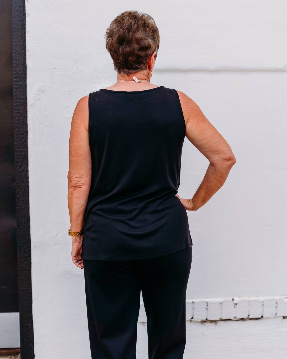 A La Carte - Boat Neck Sleeveless Knit Tunic