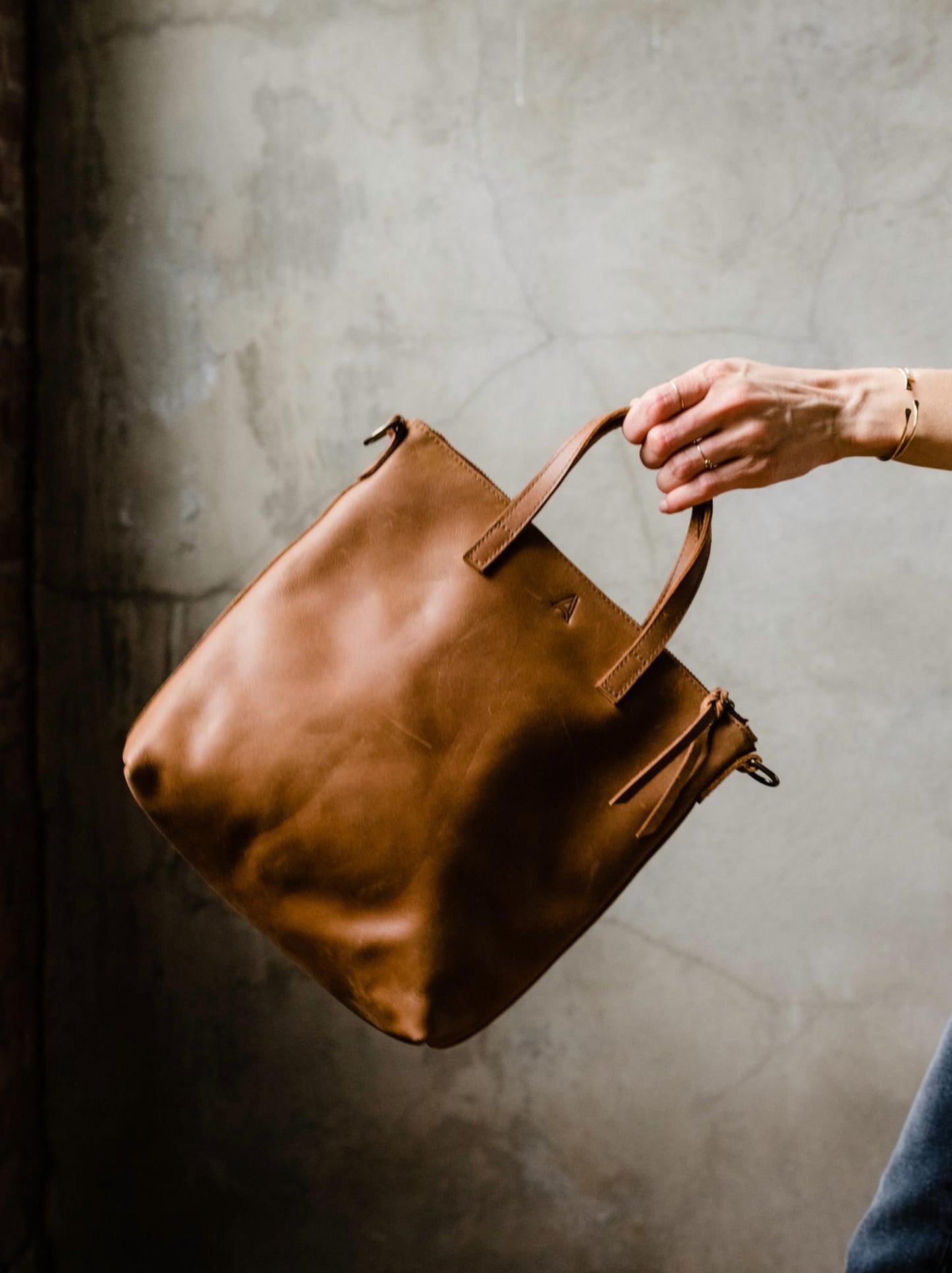 Able - Abera Commuter Crossbody Bag