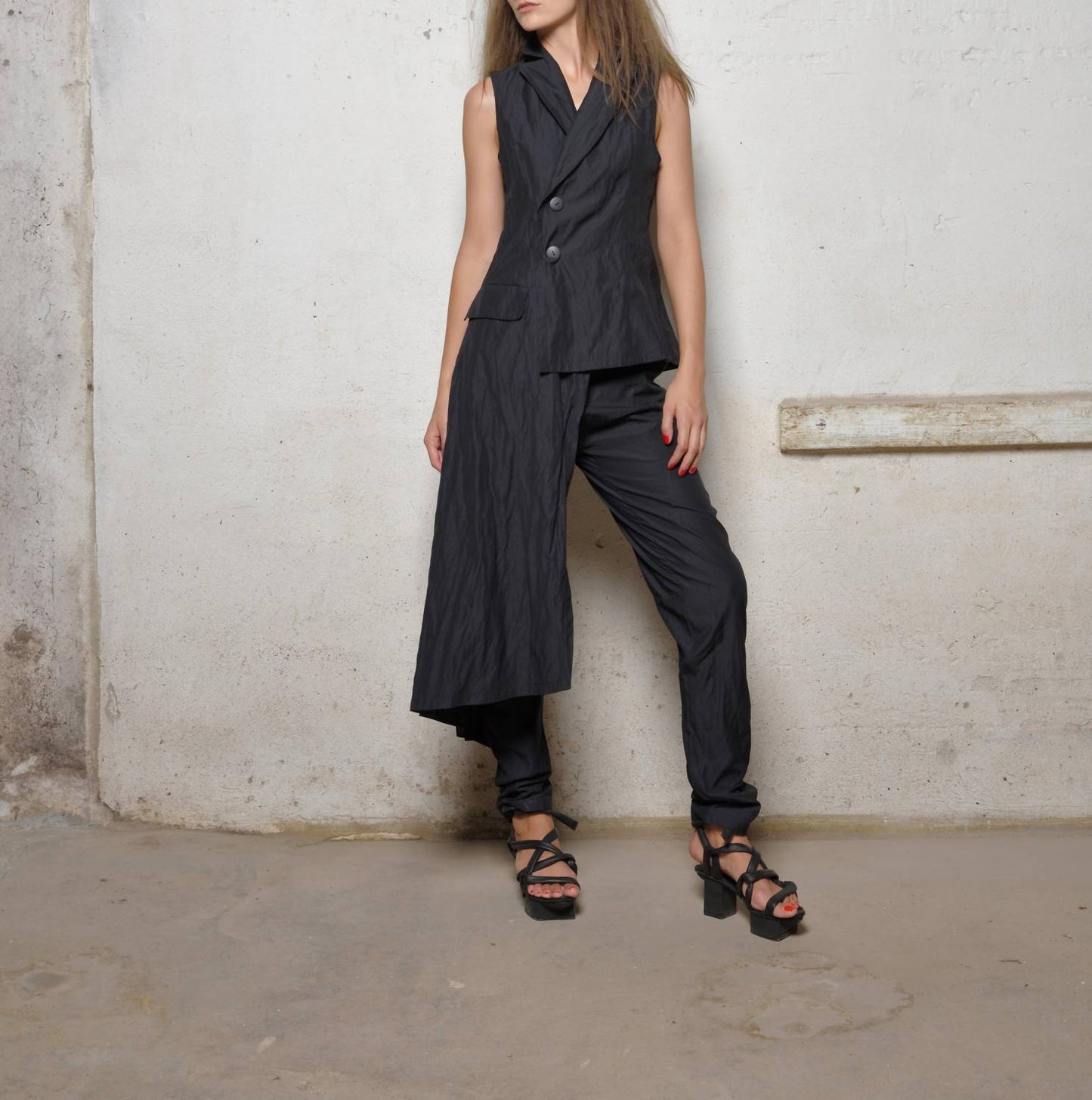 Simply Mila - Uneven Asymmetrical Vest