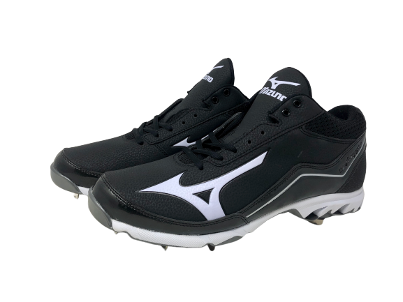 Mizuno Men's 9 Spike Swagger Mid Baseball Cleat Black