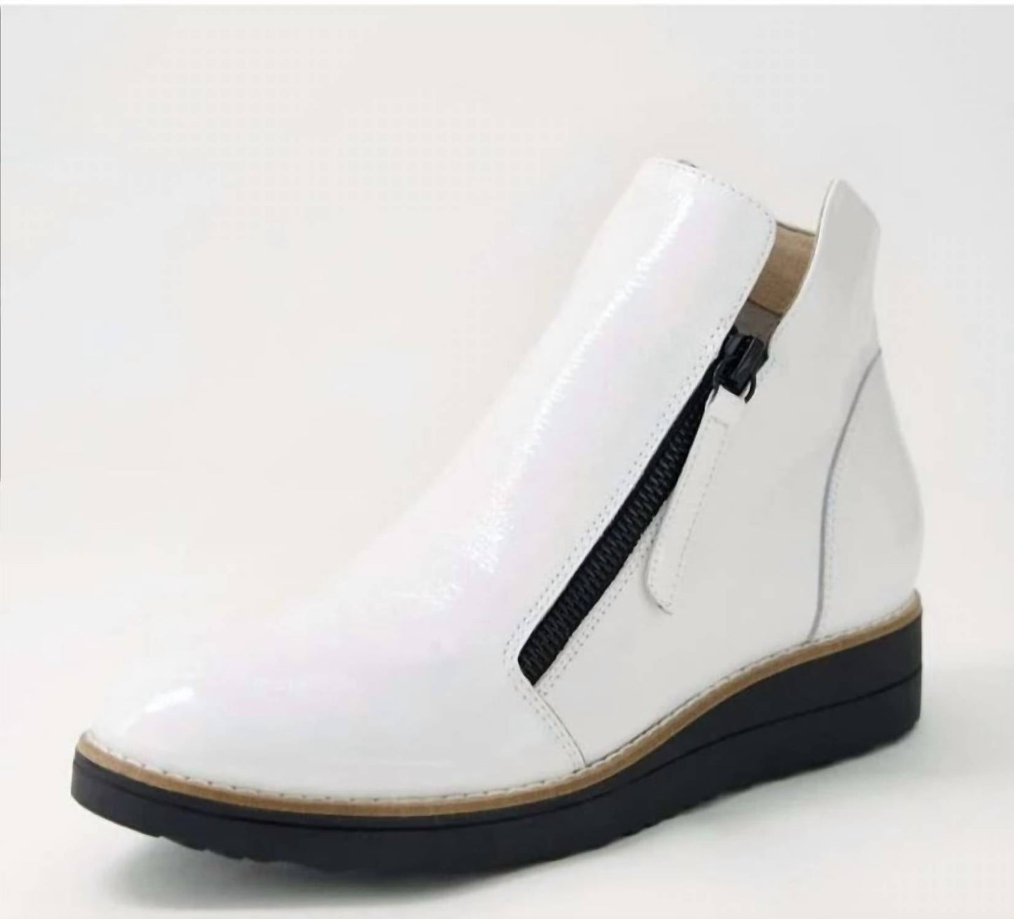 Django & Juliette - Women's Ohmy Patent Leather Ankle Boots