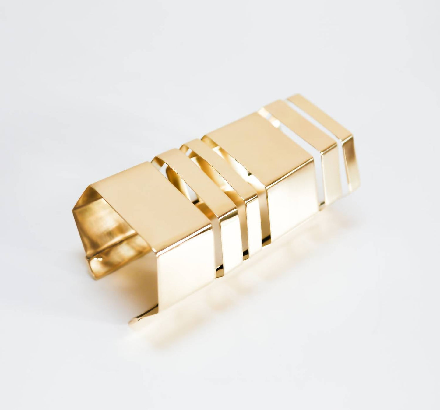 Avenue Chic - Women's Large Octagonal Cuff