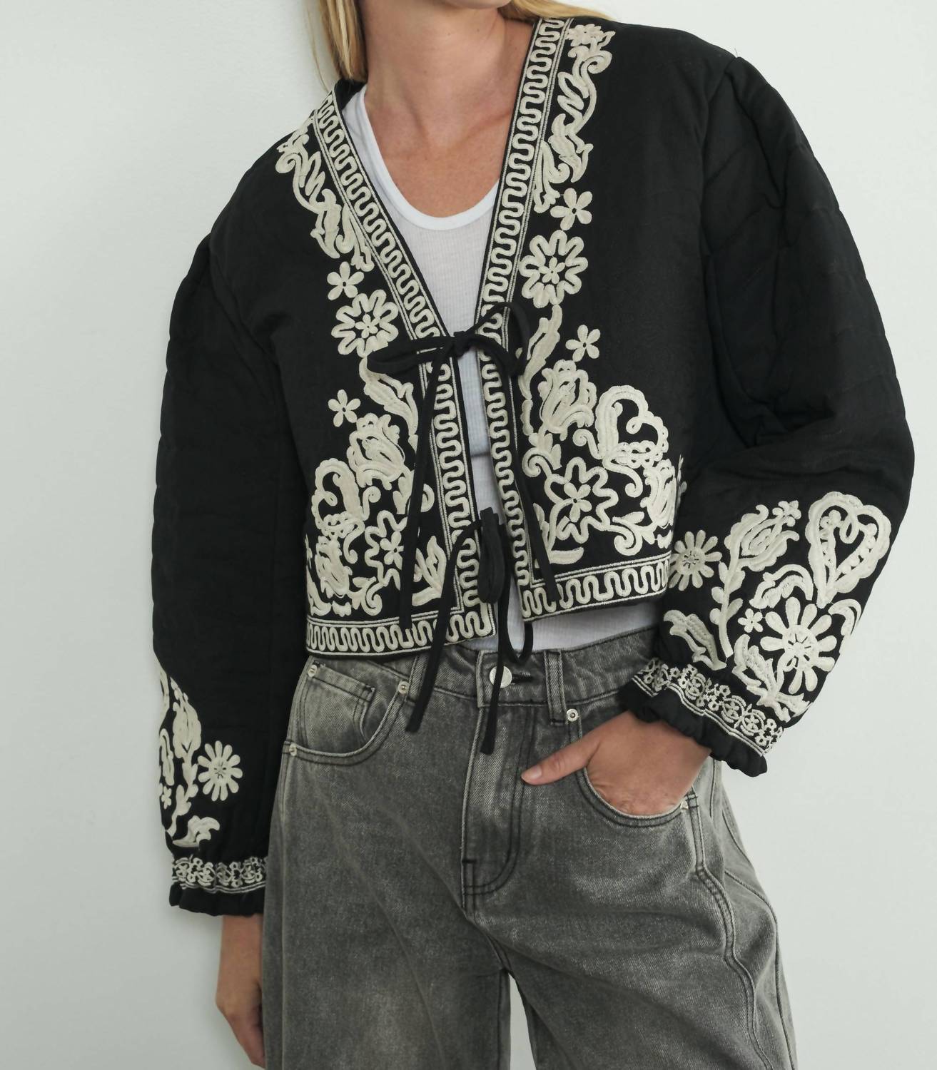 Aaron & Amber - Embroidered Puff Sleeve Jacket